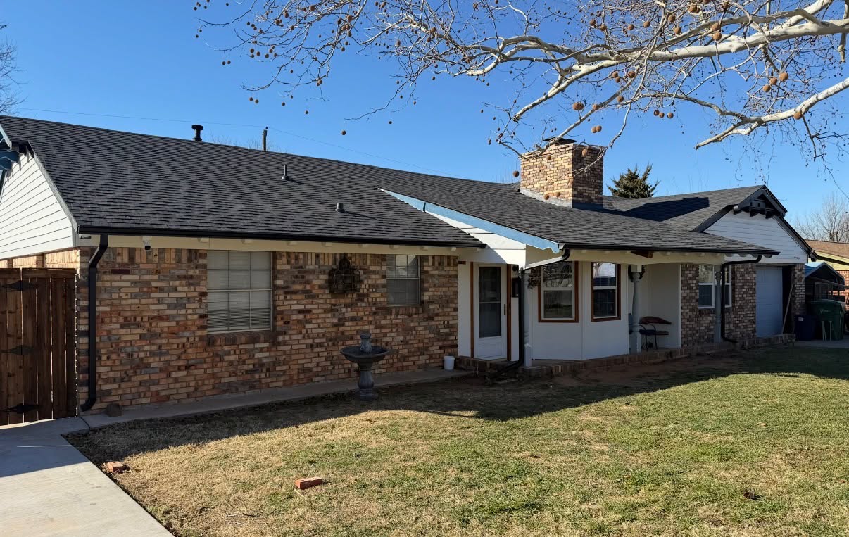 Residential roof installation - Edmond